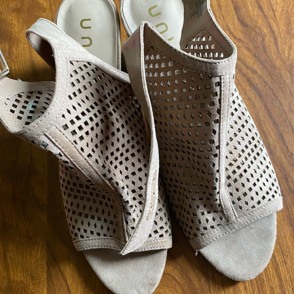 Womens sandals